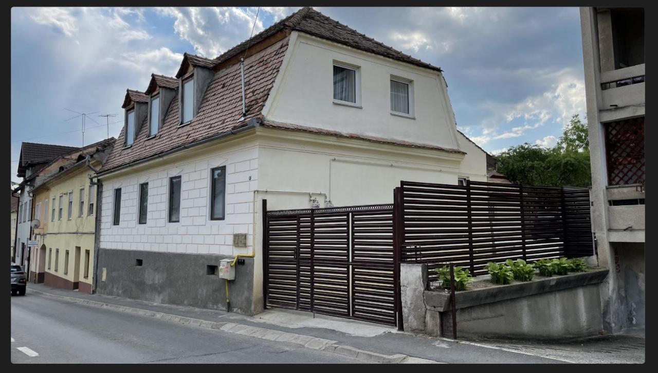 Z House Apartman Nagyszeben Kültér fotó