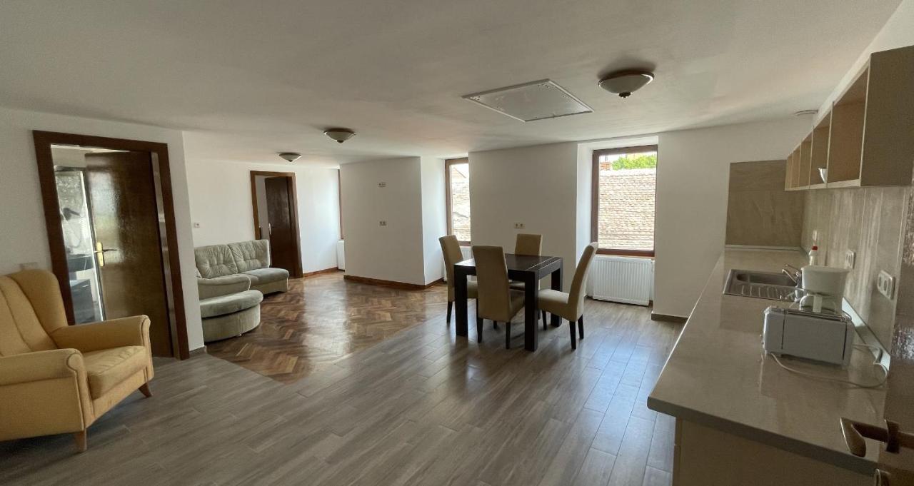 Z House Apartman Nagyszeben Kültér fotó