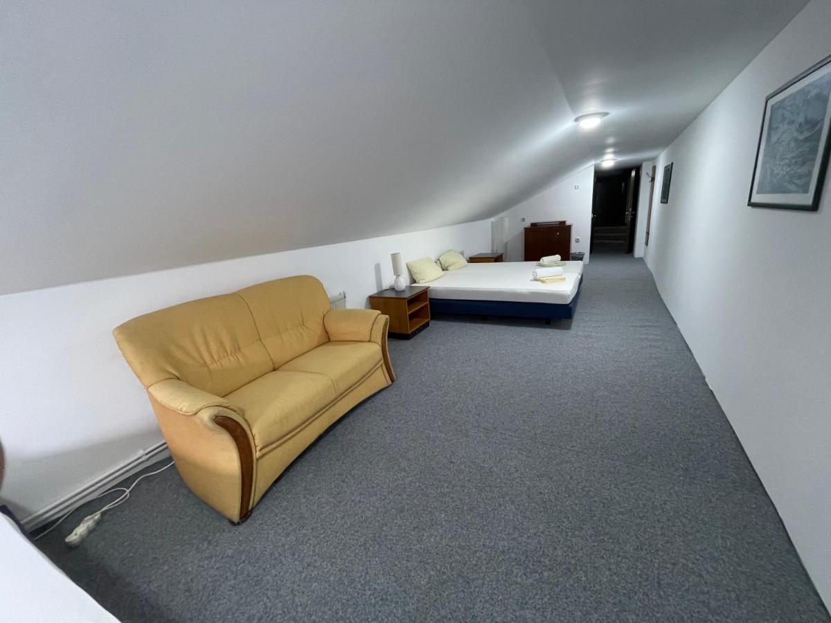 Z House Apartman Nagyszeben Kültér fotó