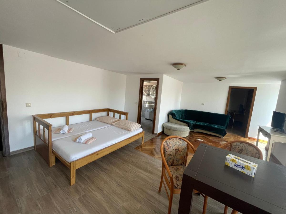 Z House Apartman Nagyszeben Kültér fotó